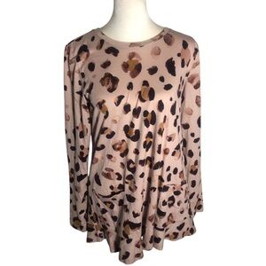 Logo By Lori Goldstein animal print jersey knit long slv tubic with pockets XS